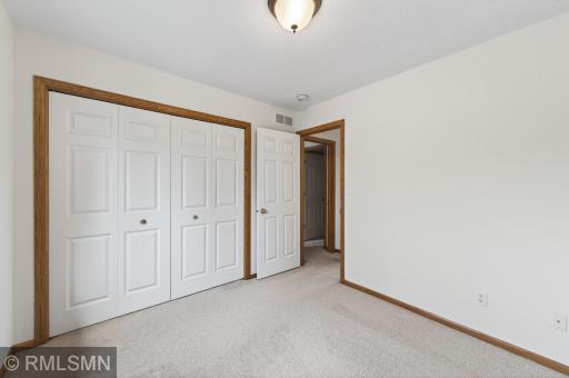 8549 Woodland Curve, Saint Bonifacius, MN 55375