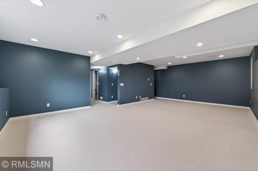 8549 Woodland Curve, Saint Bonifacius, MN 55375