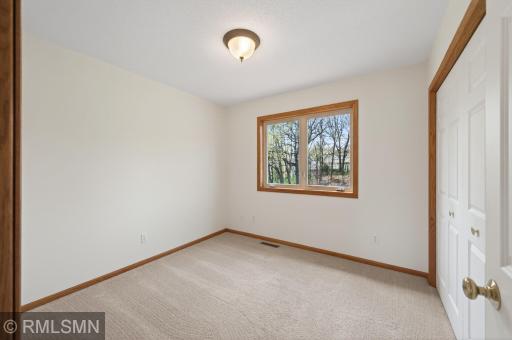 8549 Woodland Curve, Saint Bonifacius, MN 55375