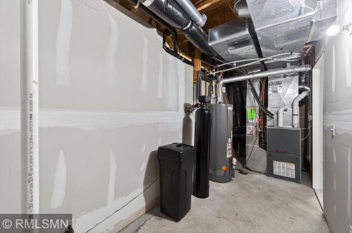 8549 Woodland Curve, Saint Bonifacius, MN 55375