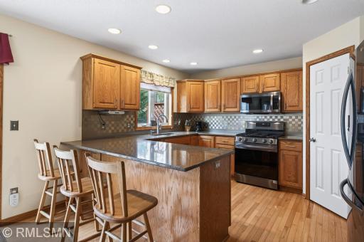8549 Woodland Curve, Saint Bonifacius, MN 55375
