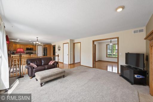 8549 Woodland Curve, Saint Bonifacius, MN 55375