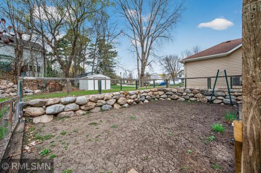 8549 Woodland Curve, Saint Bonifacius, MN 55375