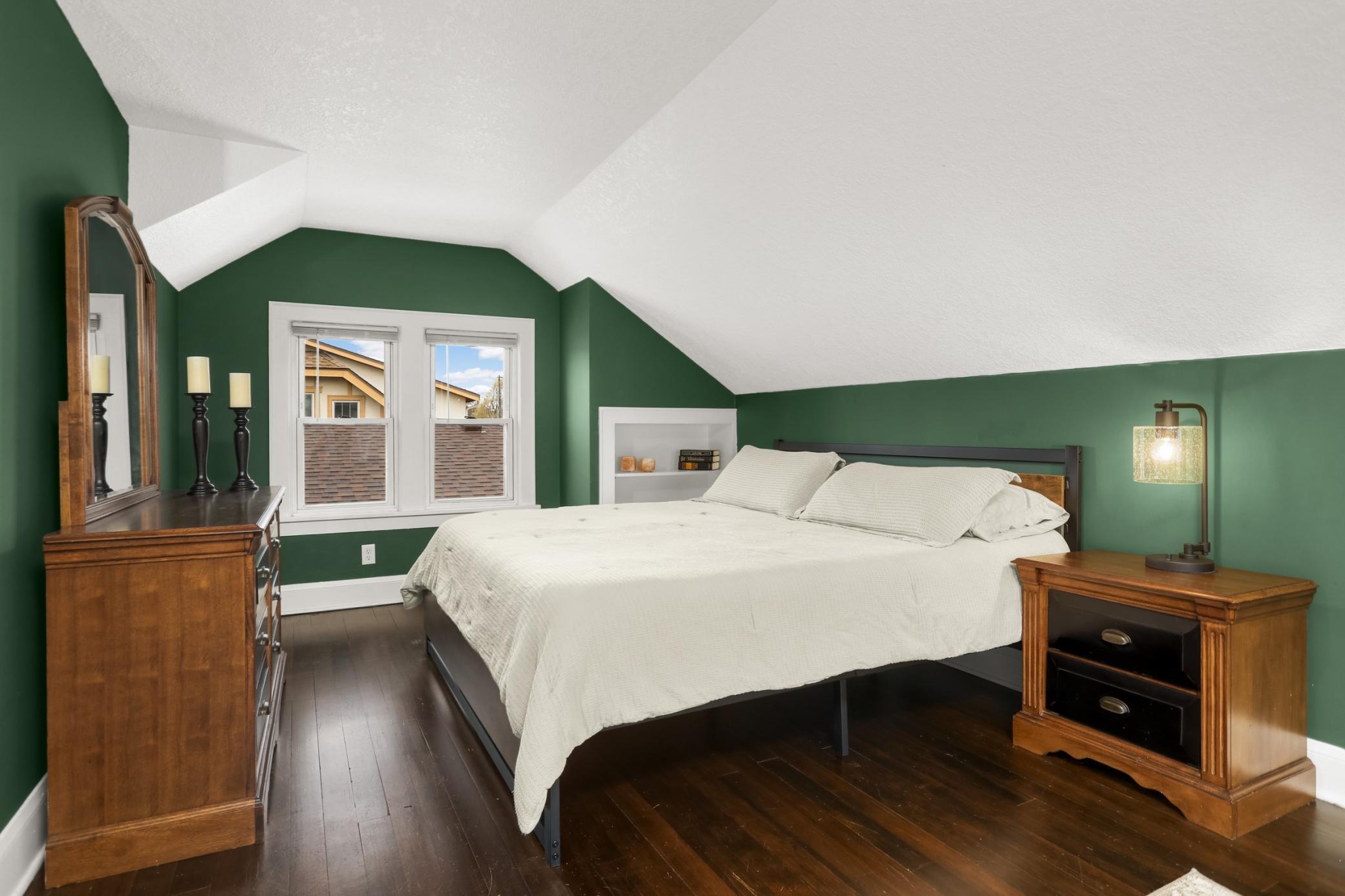 Upper level primary suite!