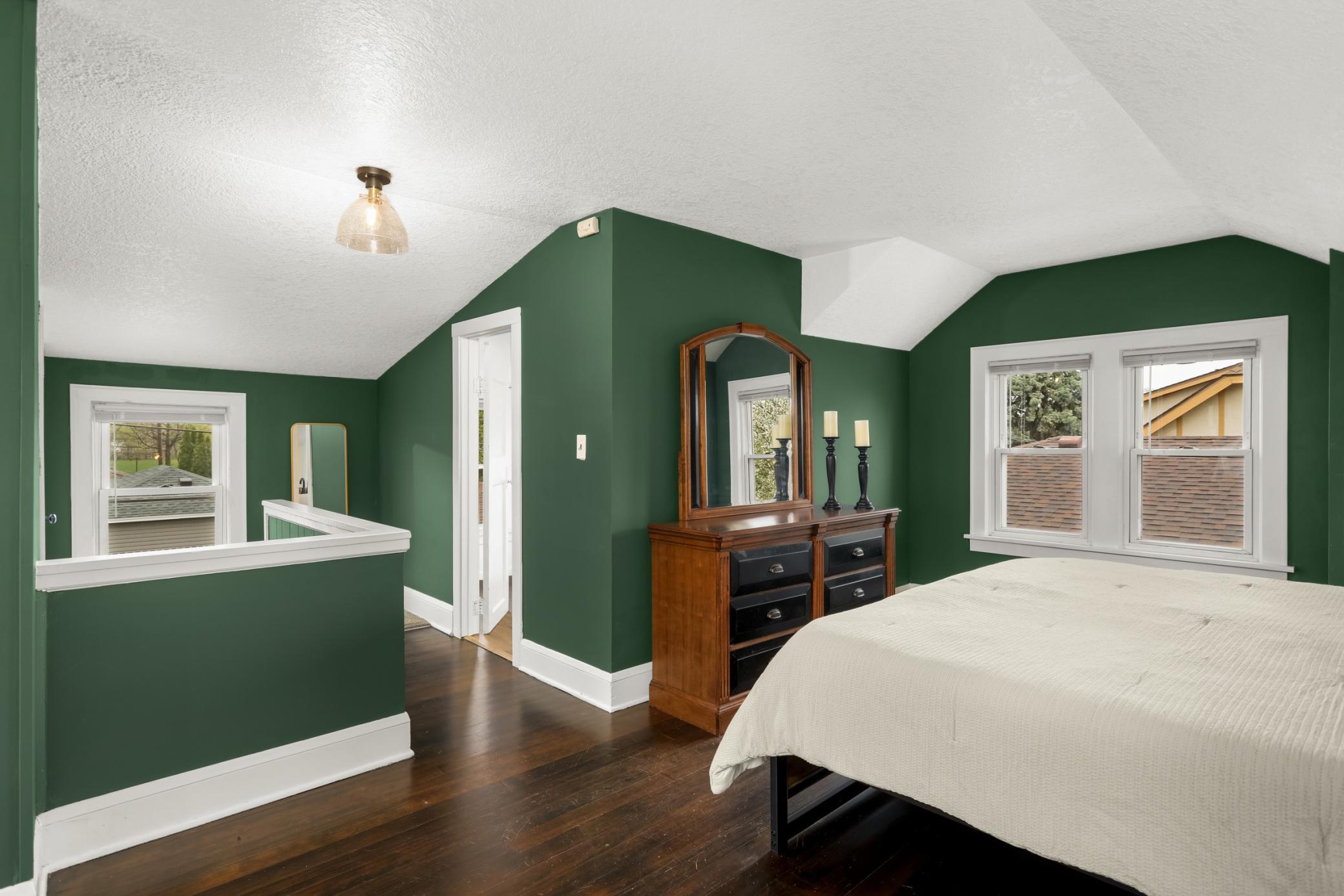 Primary offers ensuite bathroom.