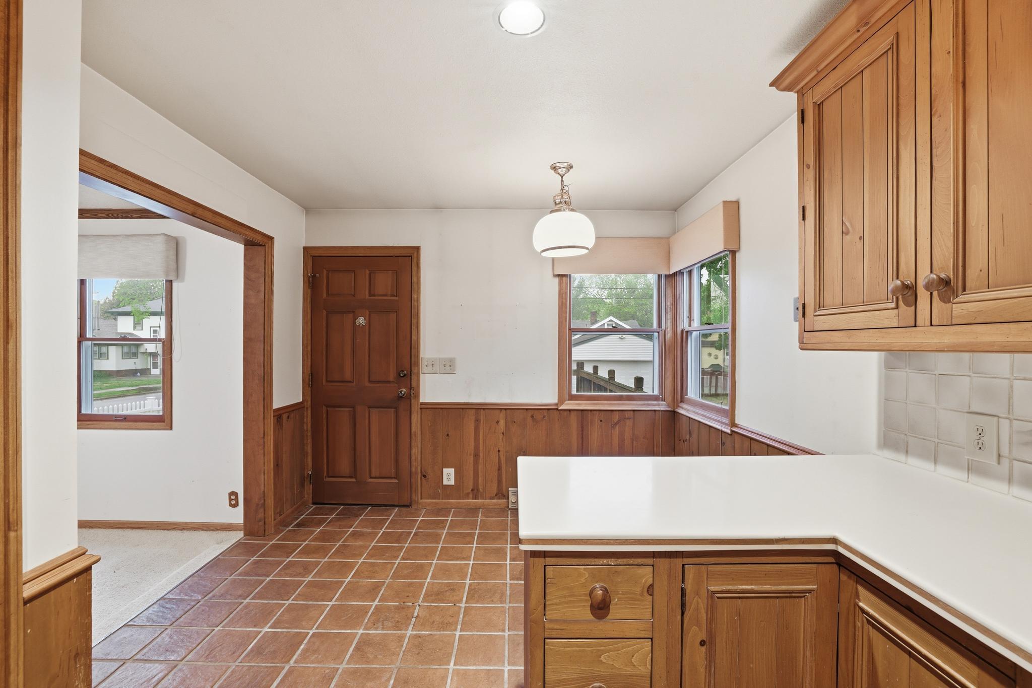 Eat in kitchen