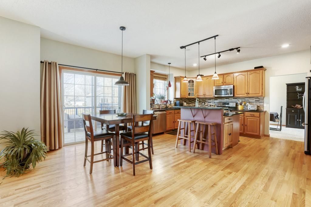 1405 Overlook Ct - MLS Sized - 008 - 08 Kitchen.jpg