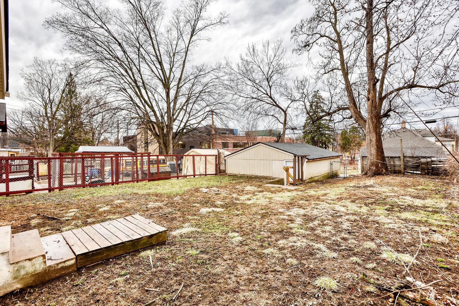 3407 Oliver Avenue N - Web Quality - 005 - 07 Exterior Front.jpg