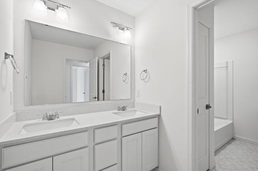 9669 4th Street Lane N, Lake Elmo, MN 55042