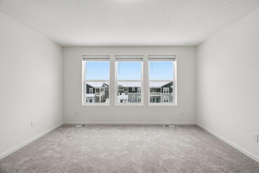 9669 4th Street Lane N, Lake Elmo, MN 55042