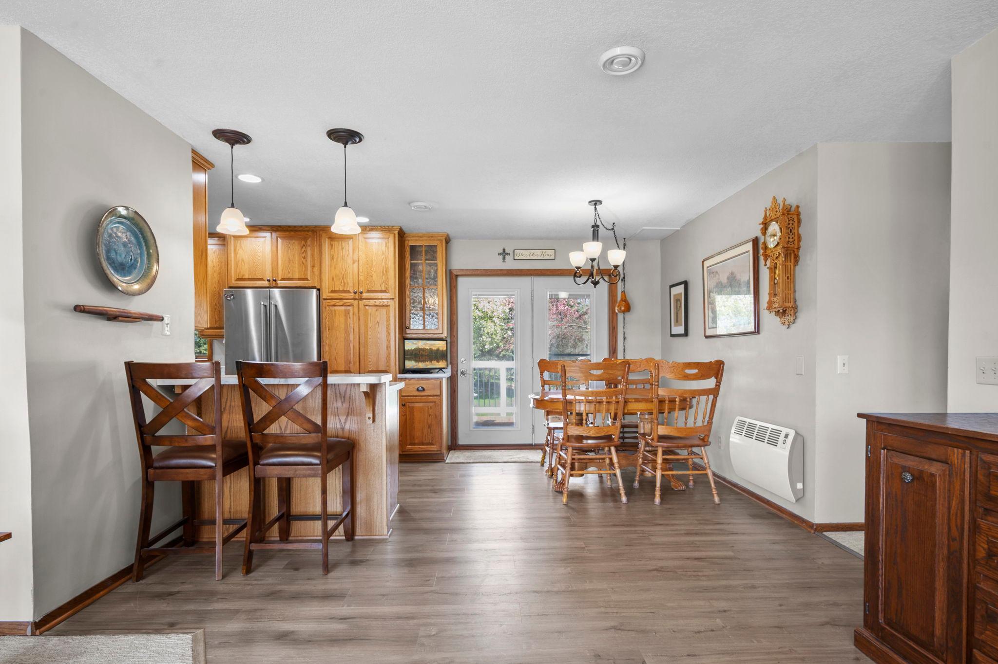 21650 Oakdale Dr, Corcoran, MN