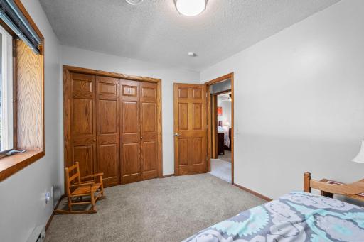 21650 Oakdale Drive, Rogers, MN 55374