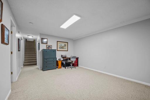 21650 Oakdale Drive, Rogers, MN 55374
