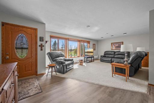 21650 Oakdale Drive, Rogers, MN 55374