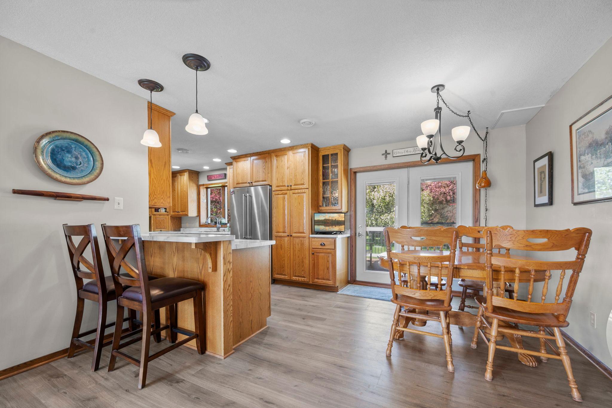 21650 Oakdale Dr, Corcoran, MN