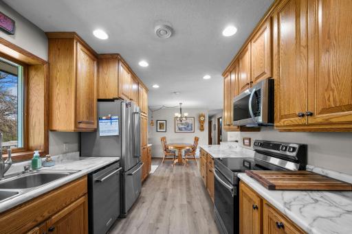 21650 Oakdale Drive, Rogers, MN 55374