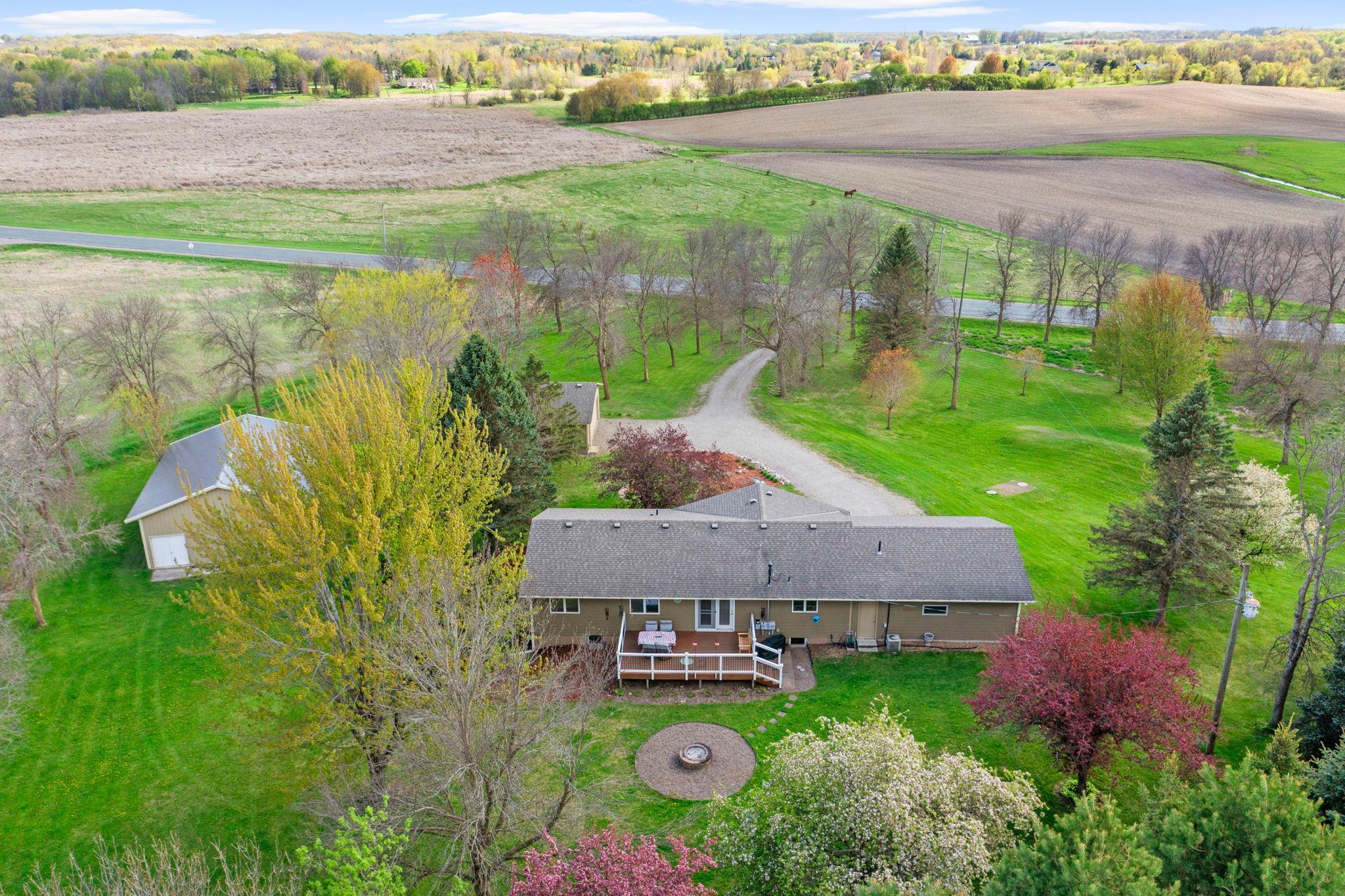 21650 Oakdale Dr, Corcoran, MN