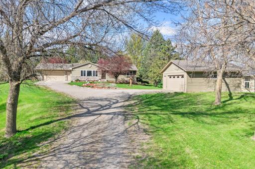 21650 Oakdale Drive, Rogers, MN 55374