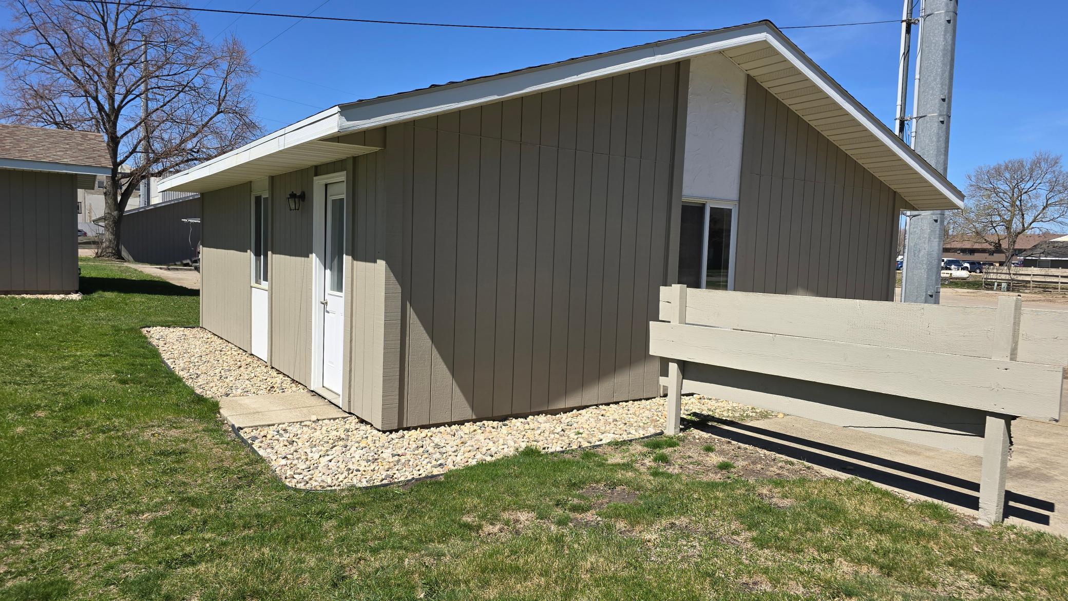 detached garage-26'x24'