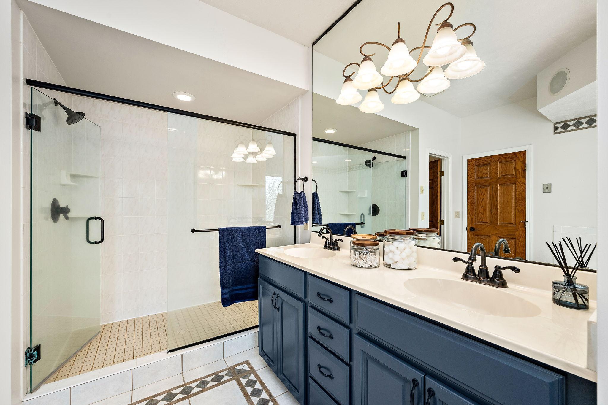 Owner suite walk-in shower