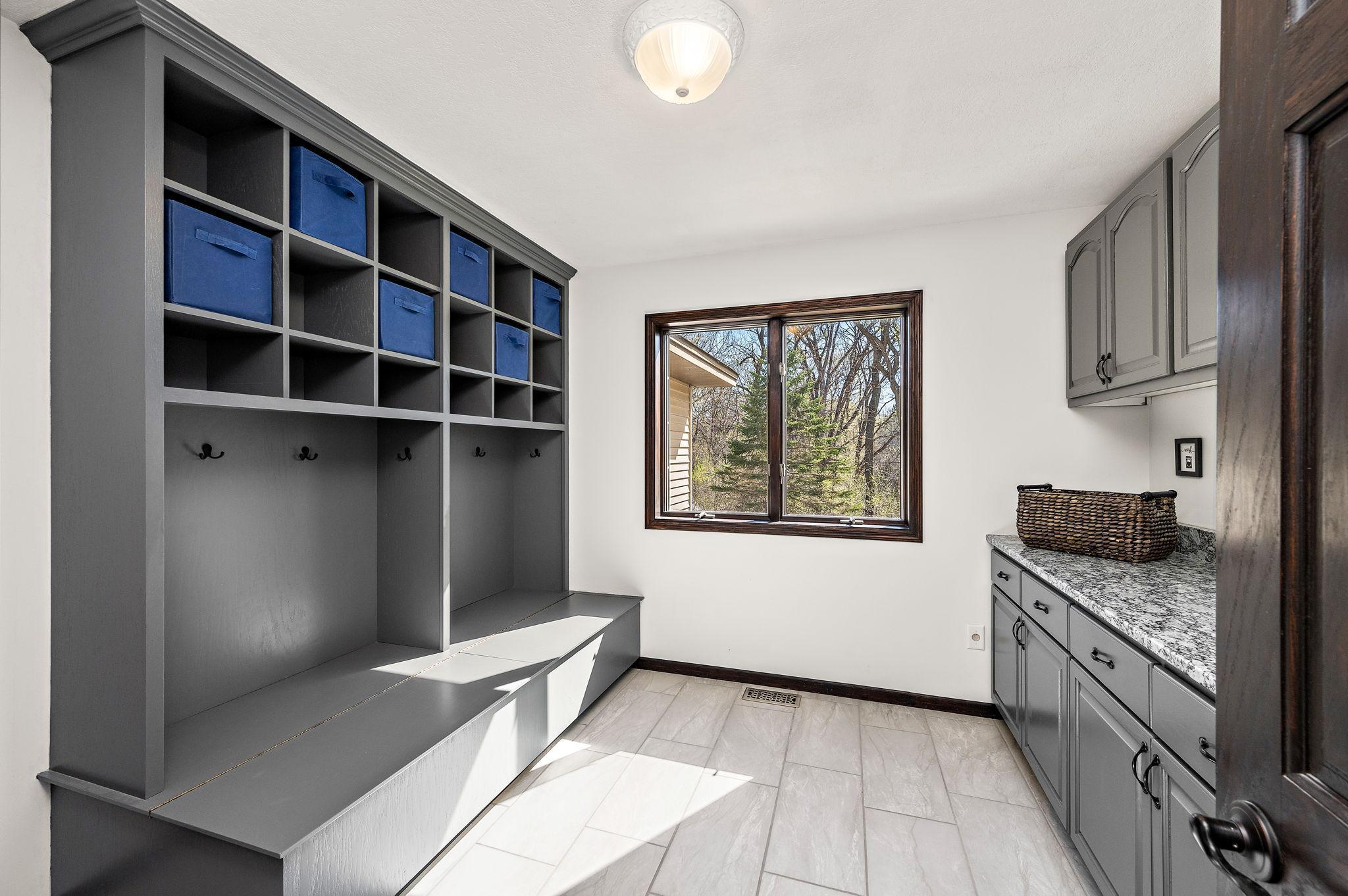Laundry room built-ins and cabinets