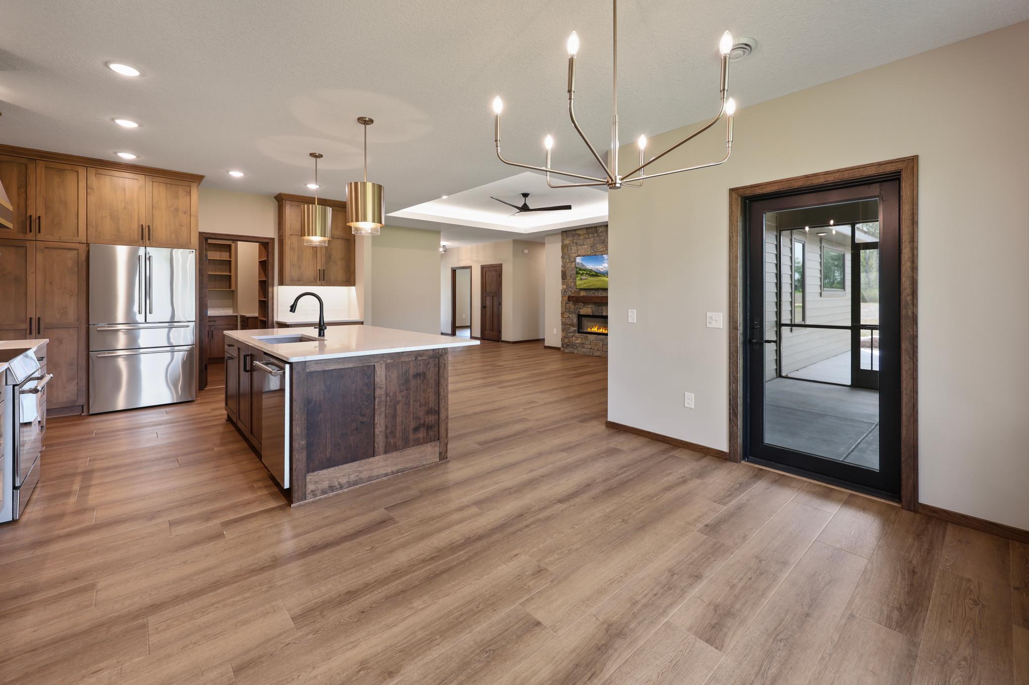 Dining room leading to the screened patio