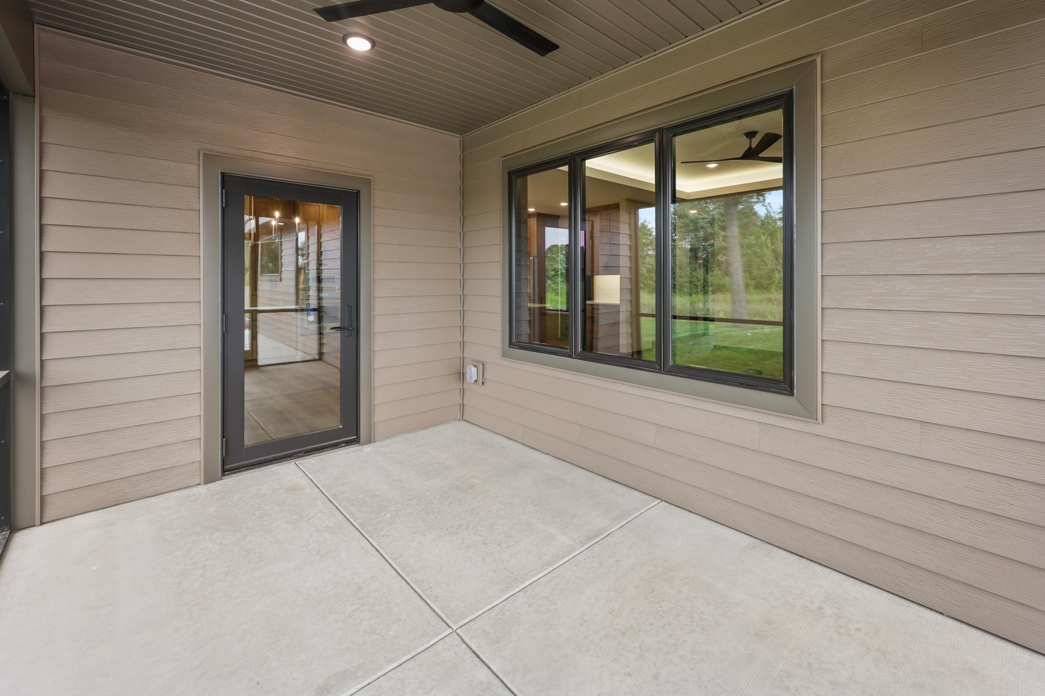Ceiling fan in the screened patio