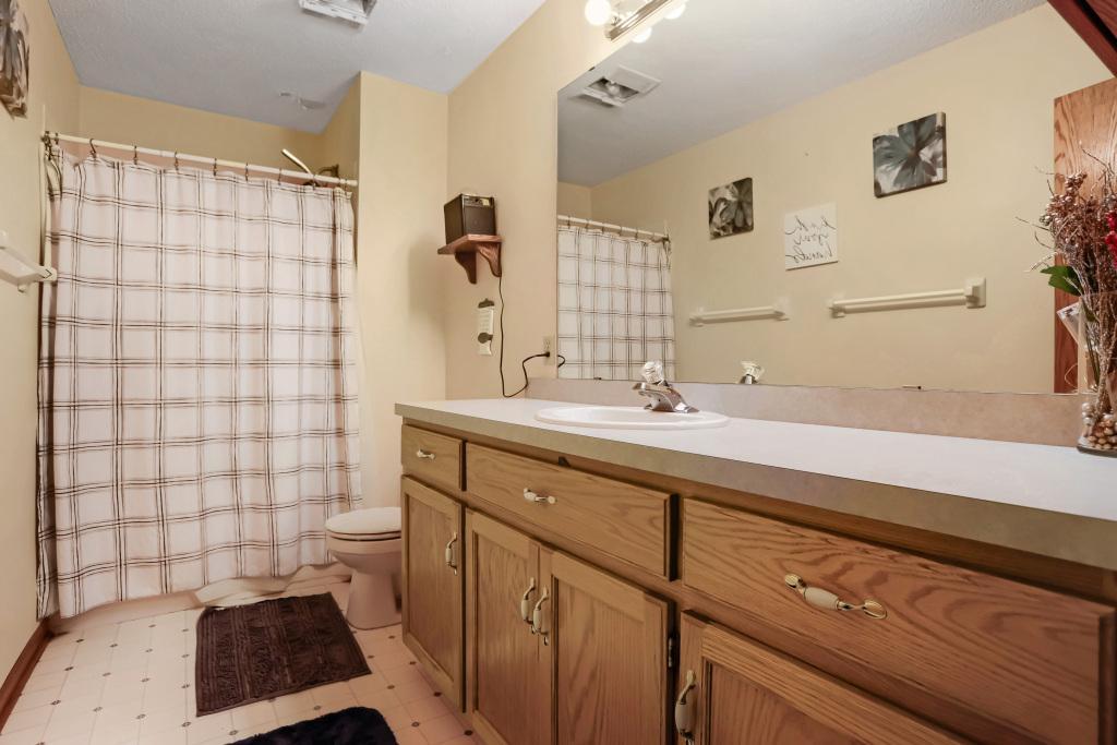 6303 Cavell Court - MLS Sized - 016 - 16 Primary Bathroom.jpg