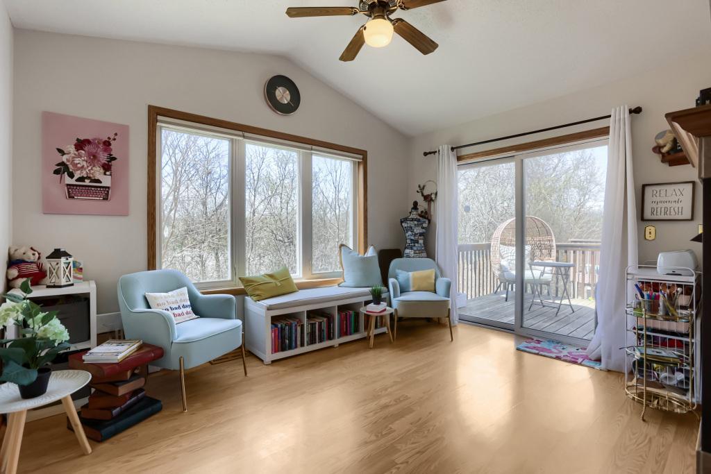 6303 Cavell Court - MLS Sized - 011 - 11 Family Room.jpg