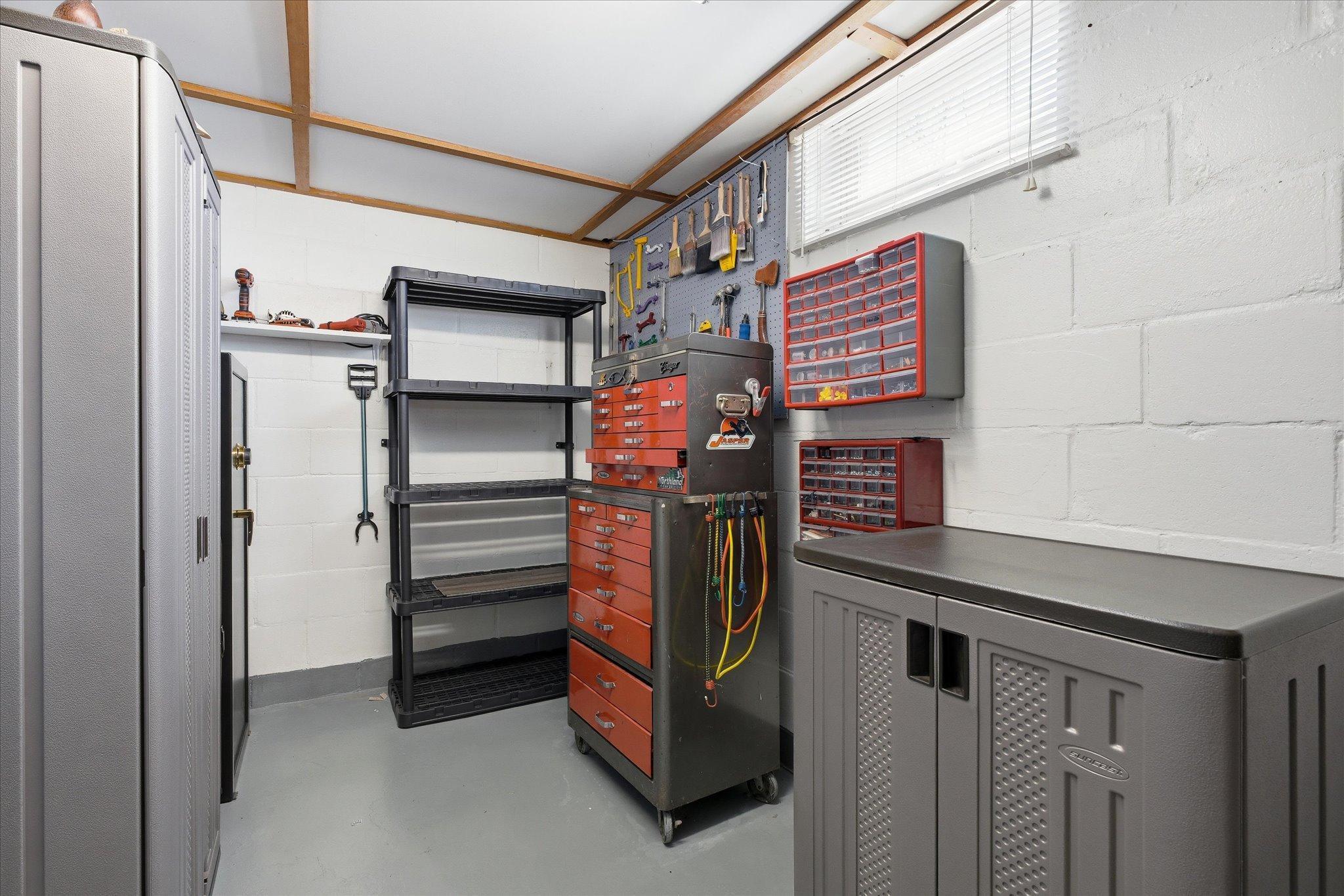 Even room for a workshop space!