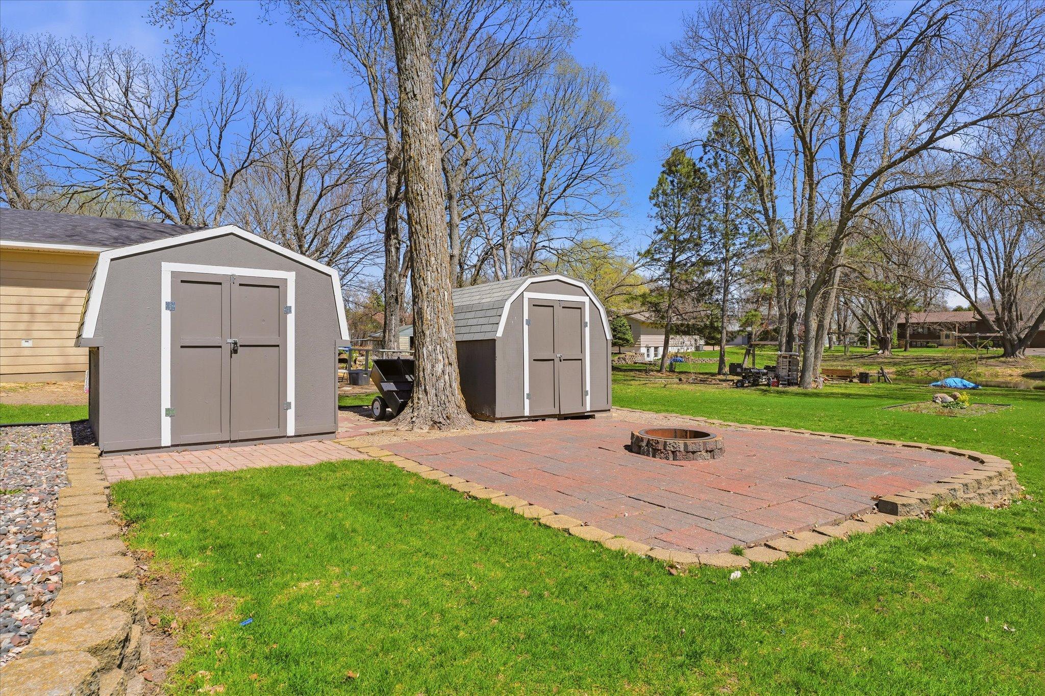 The firepit/patio area to enjoy bonfires on those cool evenings.