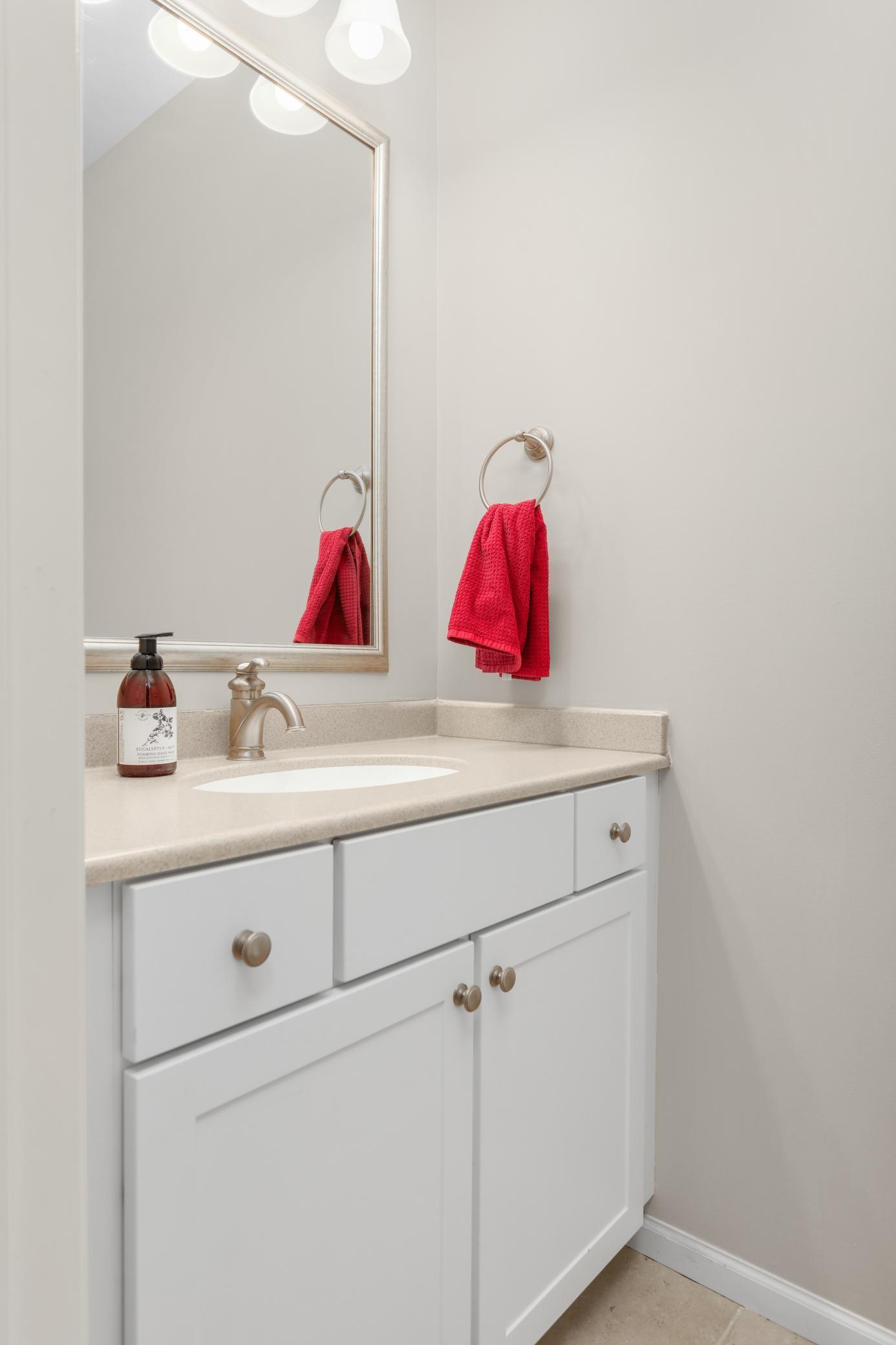 Main level powder bath.