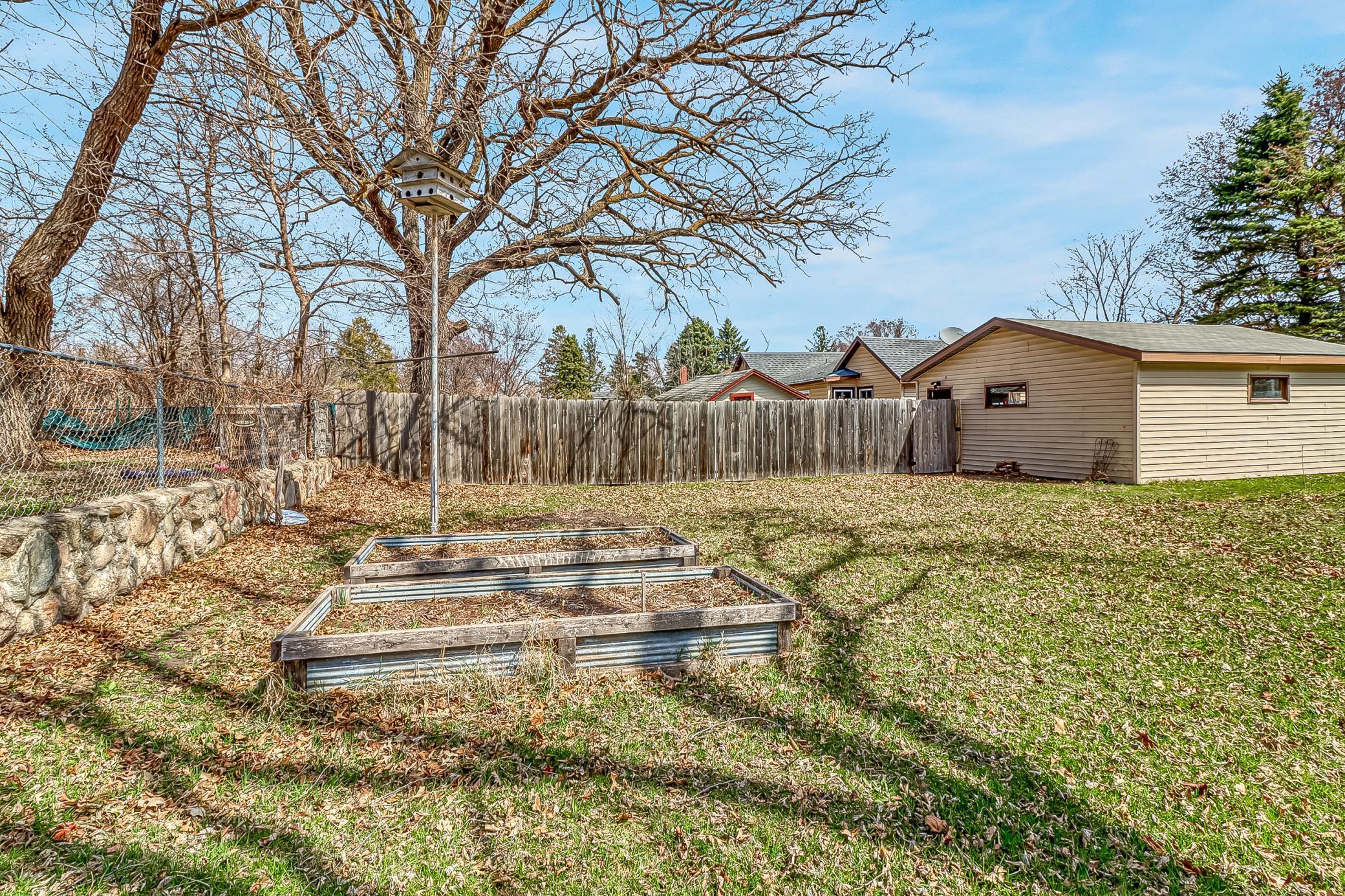 Backyard1_3 - Copy.jpg