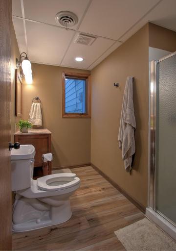 3125 Kenwood Street S, Cambridge, MN 55008