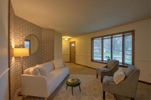 3125 Kenwood Street S, Cambridge, MN 55008
