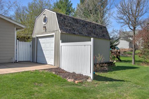 3125 Kenwood Street S, Cambridge, MN 55008