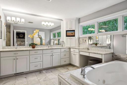 5295 Ranchview Lane N, Minneapolis, MN 55446