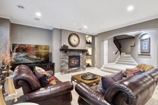 5295 Ranchview Lane N, Minneapolis, MN 55446