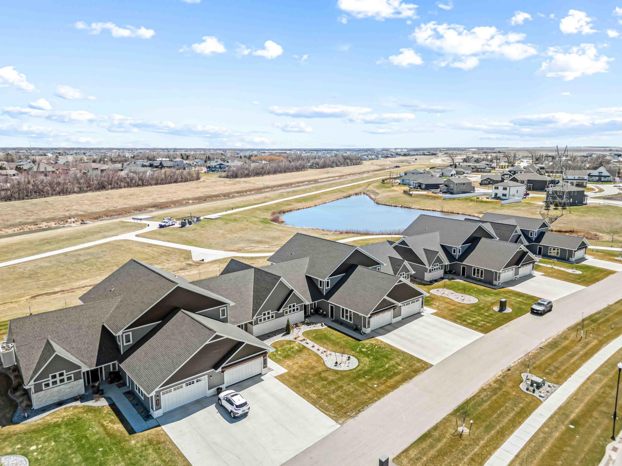 5900 31st St S Fargo-4.jpg