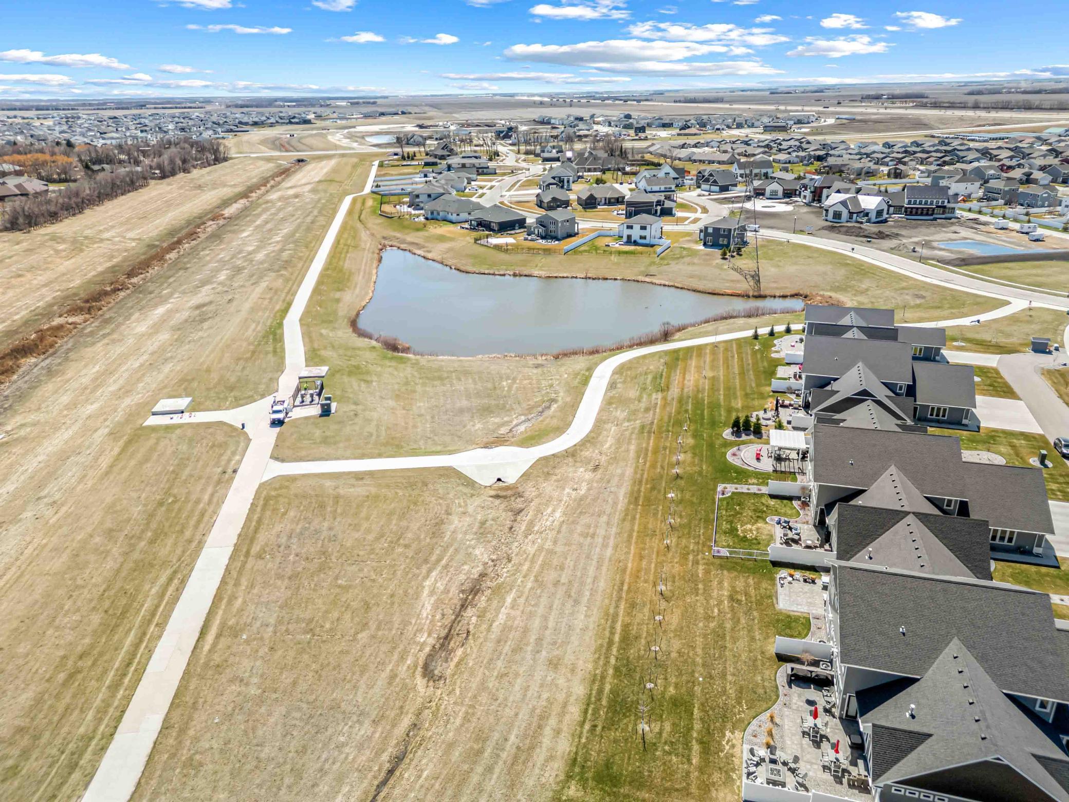 5900 31st St S Fargo-8.jpg