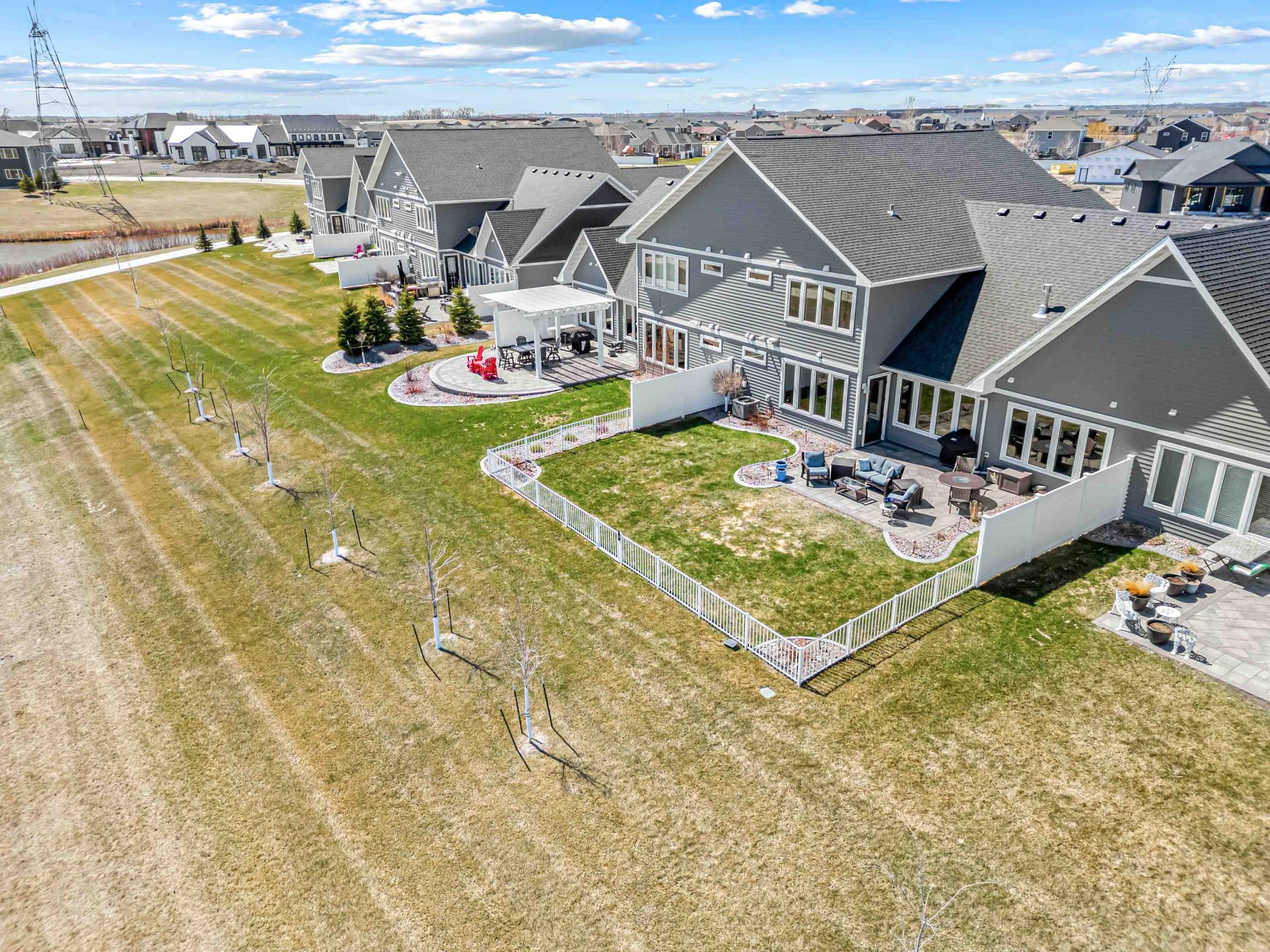 5900 31st St S Fargo-7.jpg