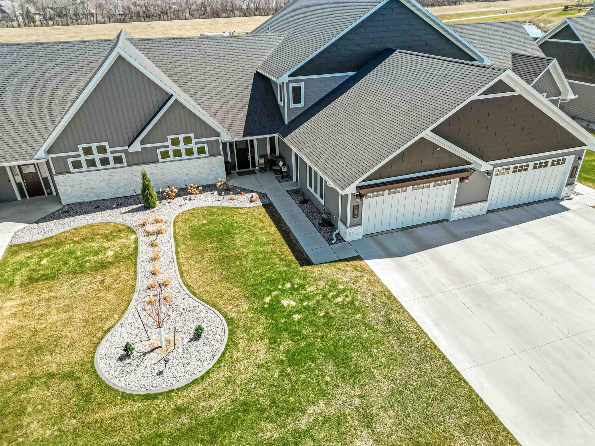 5900 31st St S Fargo-2.jpg