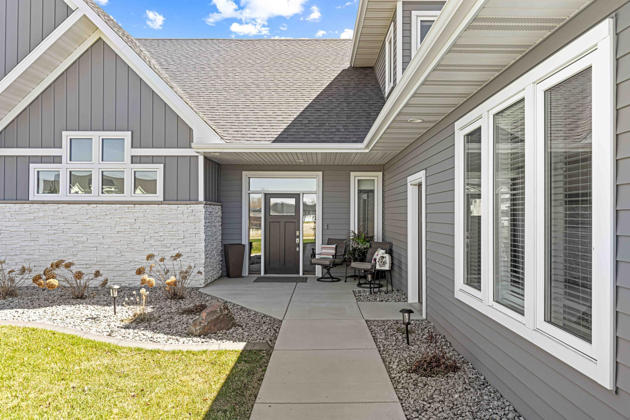 5900 31st St S Fargo-16.jpg