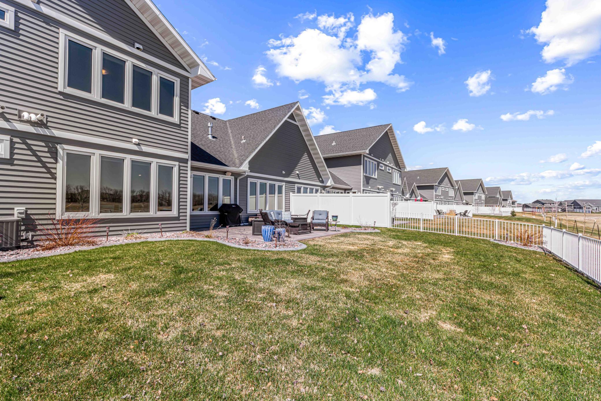 5900 31st St S Fargo-19.jpg