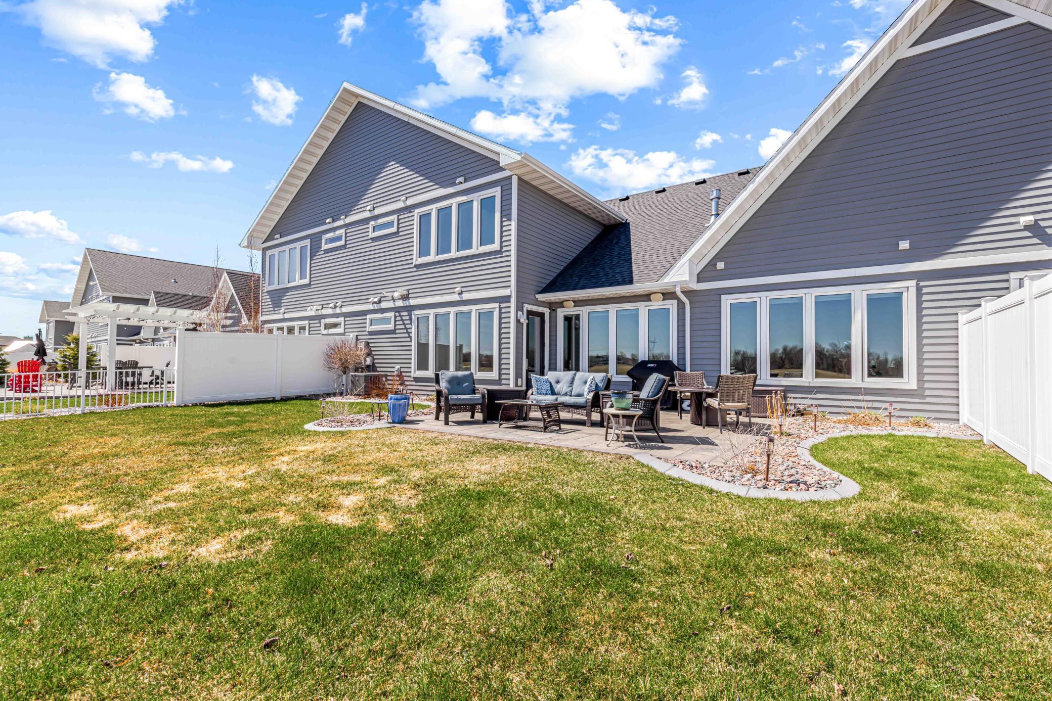 5900 31st St S Fargo-18.jpg