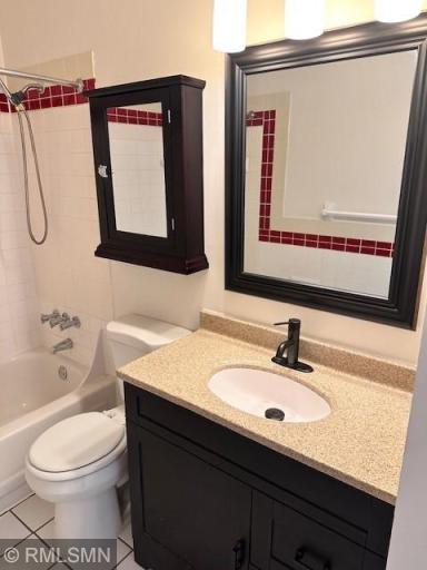1651 City View Drive, 7, Eagan, MN 55121