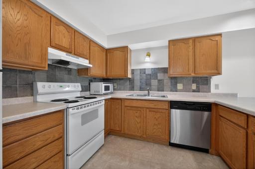 1826 Deerhaven Lane NE, 16, Rochester, MN 55906