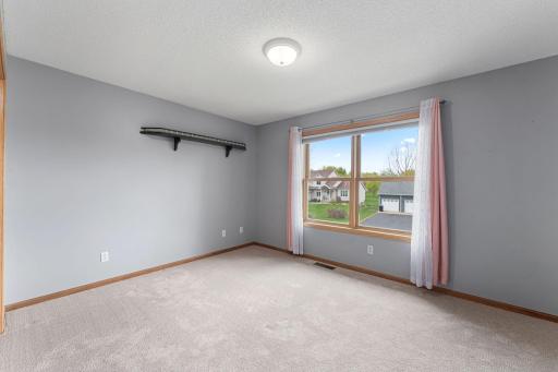 12366 Buckthorn Trail, Rogers, MN 55374