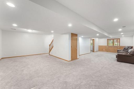 12366 Buckthorn Trail, Rogers, MN 55374