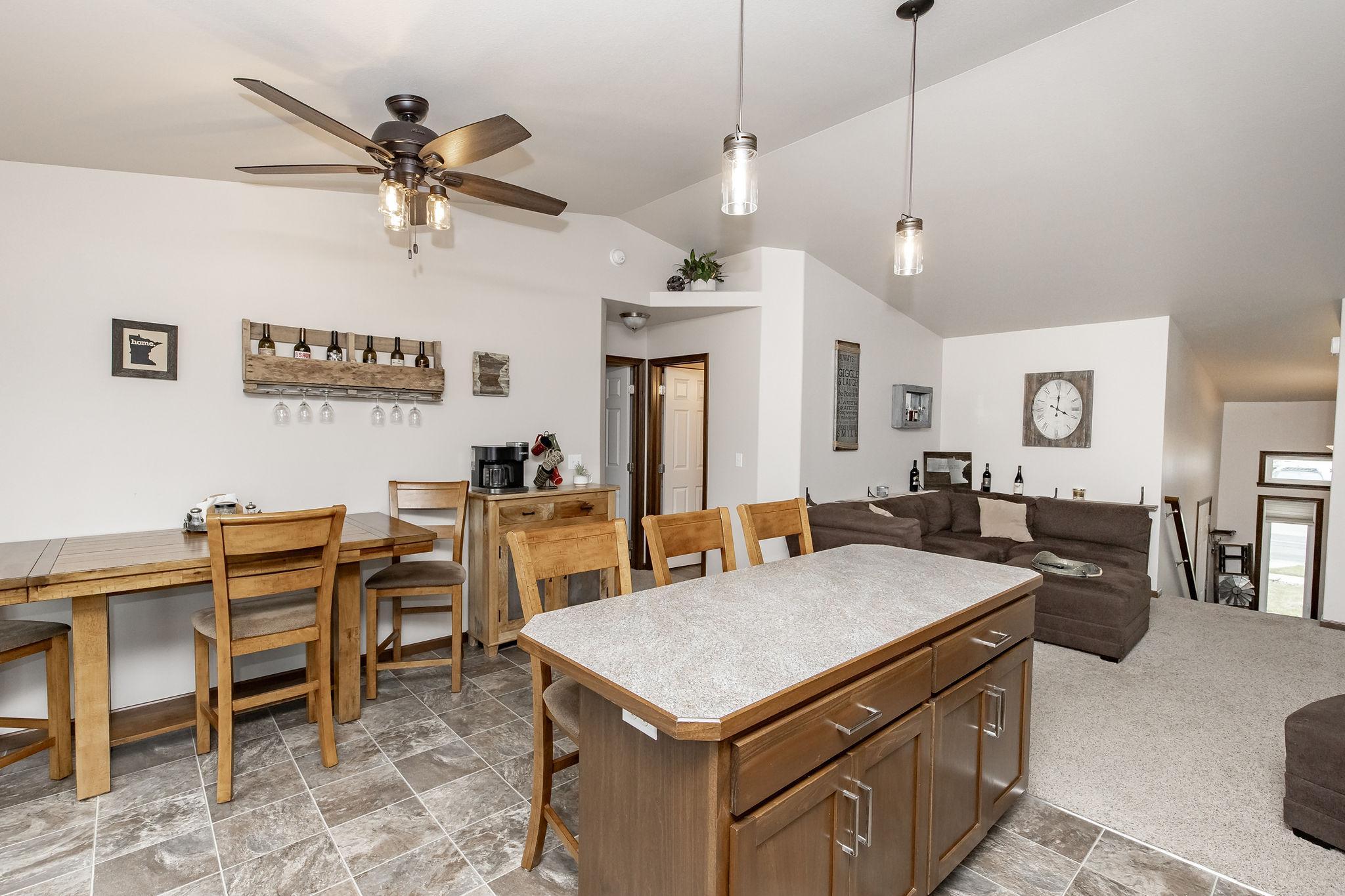 Kitchen / Dining